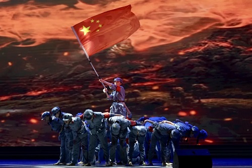 一等奖作品《托举》.jpg 一等奖作品《托举》.jpg