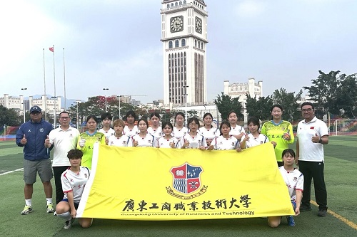 团队合影.jpg 团队合影.jpg